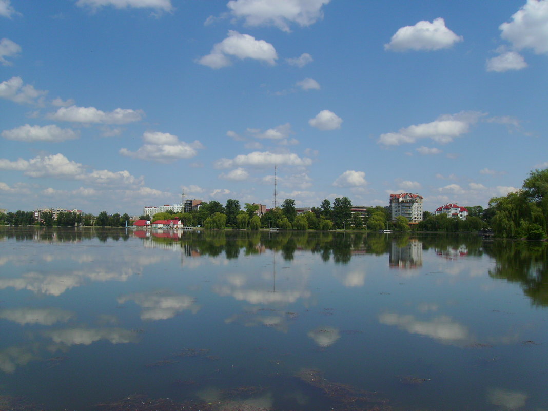 Городское   озеро   Ивано - Франковска - Андрей  Васильевич Коляскин