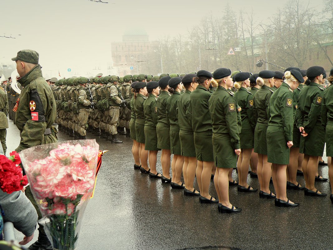Из серии: "Случайная фотография с 9 мая" - Андрей Головкин