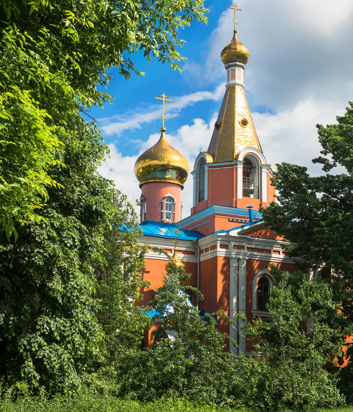 Патриаршее подворье Храм Воскресения Христова на Семеновском кладбище - Александр Шурпаков