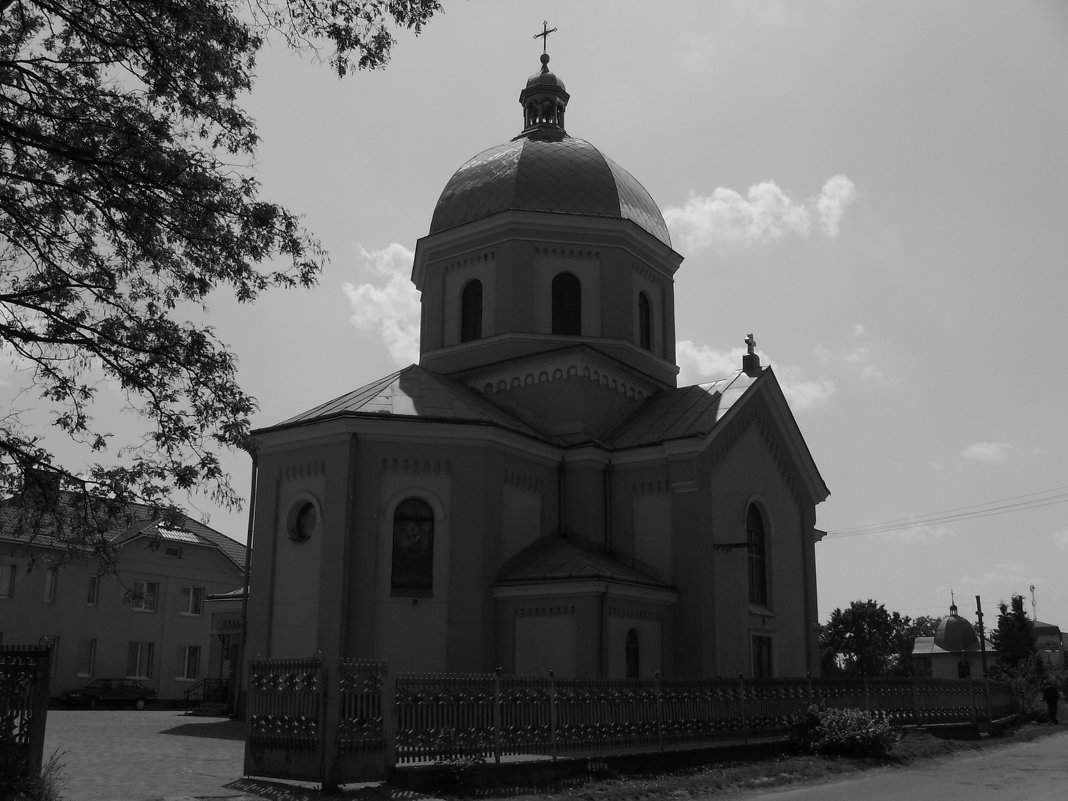 Греко - католический   храм   в   Опрышивцах - Андрей  Васильевич Коляскин