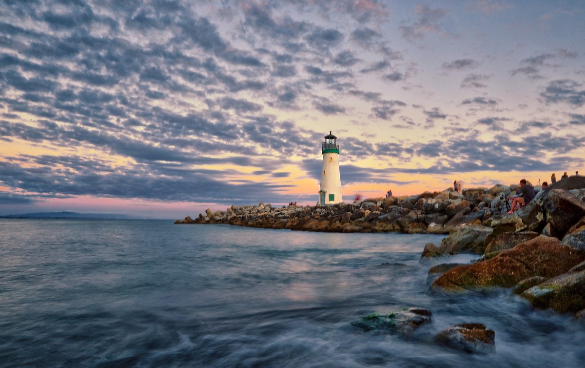 Breakwater Light - Roman Mordashev