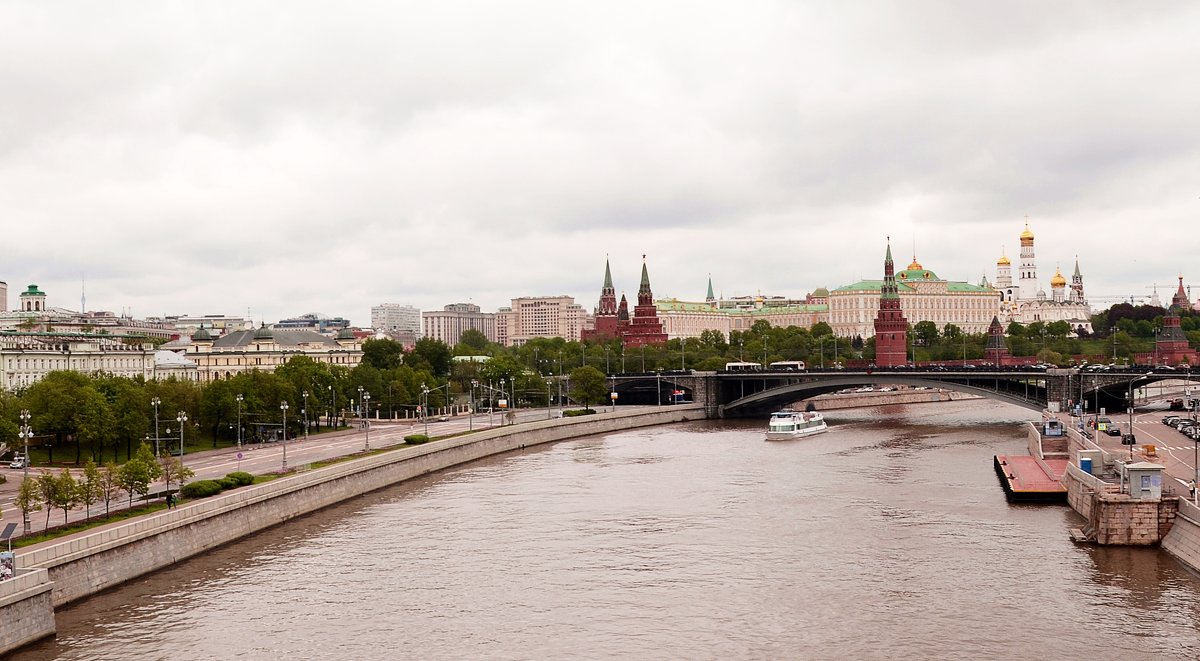 Вид с Патриаршего моста - Владимир Болдырев