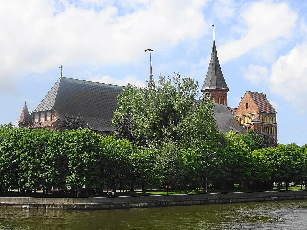 Вид на Кафедральный собор со стороны Набережной - Маргарита Батырева