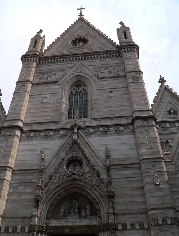 Неаполь. Собор св. Януария (Duomo di Napoli) — соборная церковь Неаполя - spm62 Baiakhcheva Svetlana