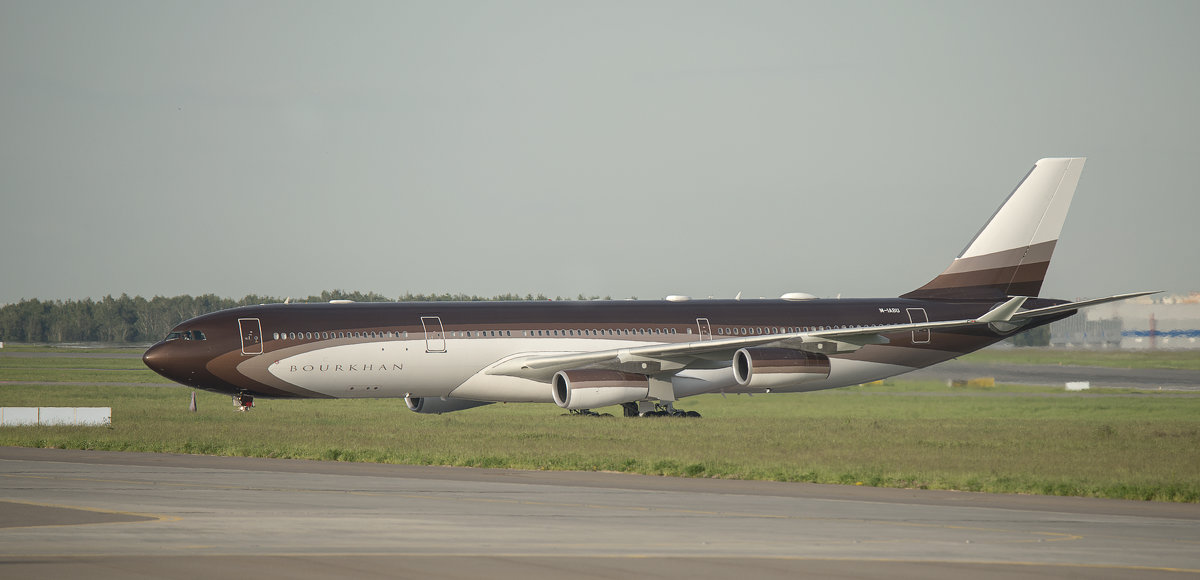 Airbus A 340 (300) - Олег Савин