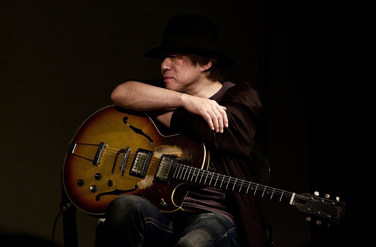Guitarist ￼￼Otomo Yoshihide - Александр Громыко