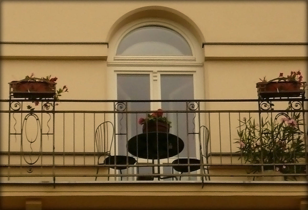 Приятный балкончик - Galina Belugina