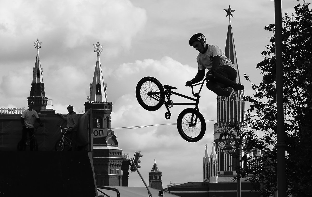 Вело-экстрим на дне города в Москве. (2) - Николай Кондаков
