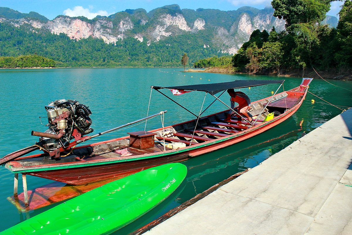 Лодка на озере Чао Лан - Александр 