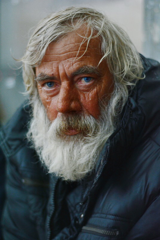 Бездомный - Денис Козьяков