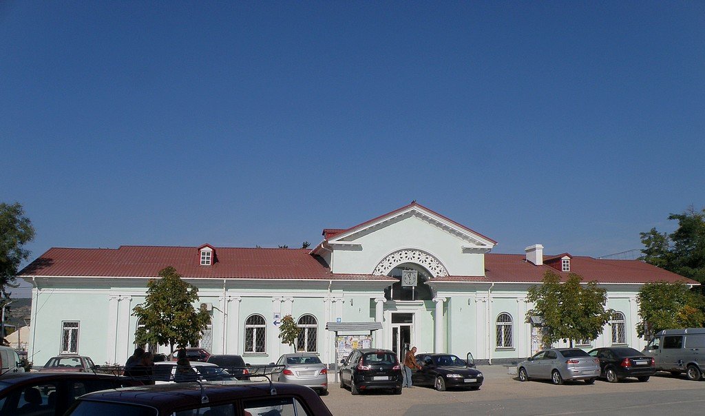 Железнодорожный вокзал - Александр Рыжов