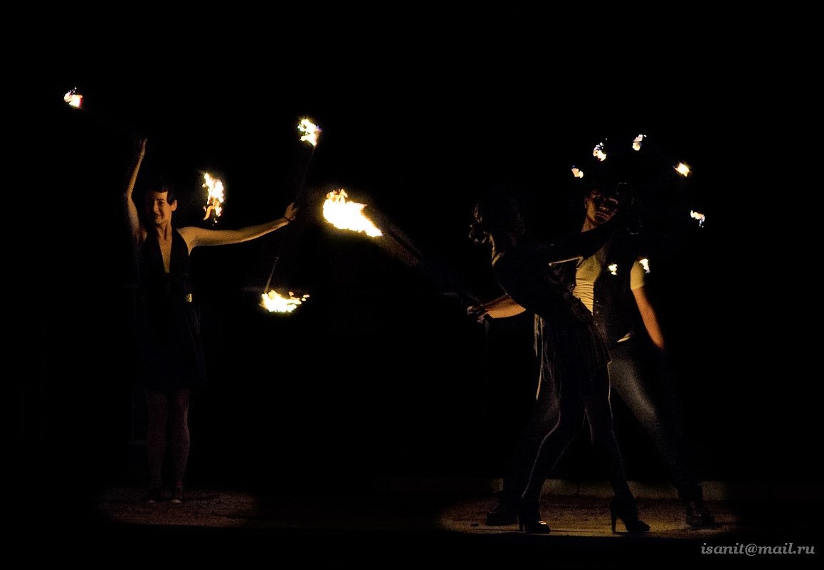 Огненные танцы. - isanit Sergey Breus