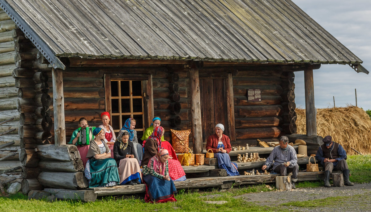 Картина на завалинке