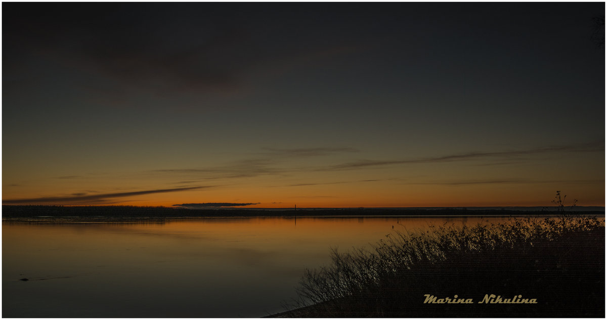 Закат солнца над рекой Онега в конце октября. - Марина Никулина