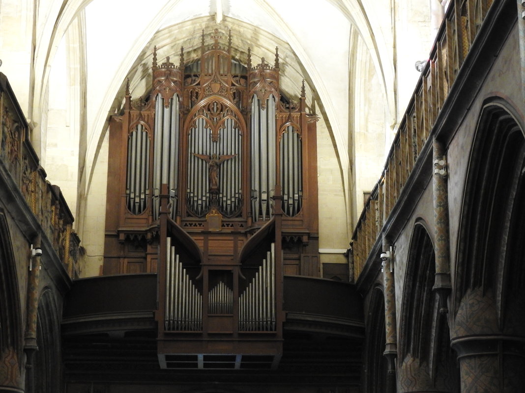 Орган в Базилике Св Троицы в Шербуре - Natalia Harries