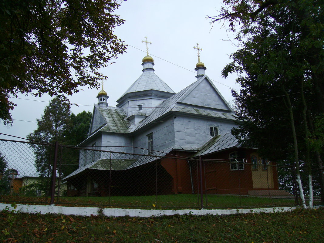 Греко - католический   деревянный   храм   в   Отыние - Андрей  Васильевич Коляскин