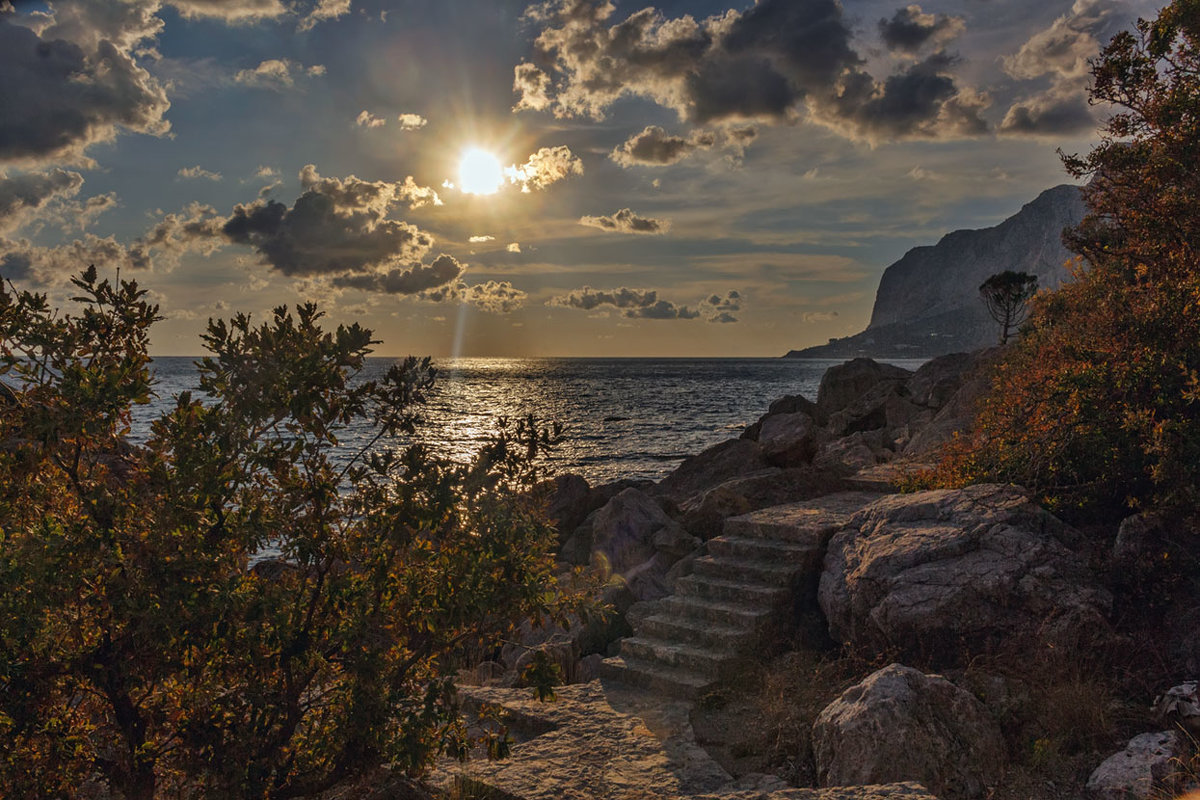 Закат в Ласпи - Виктор Мороз