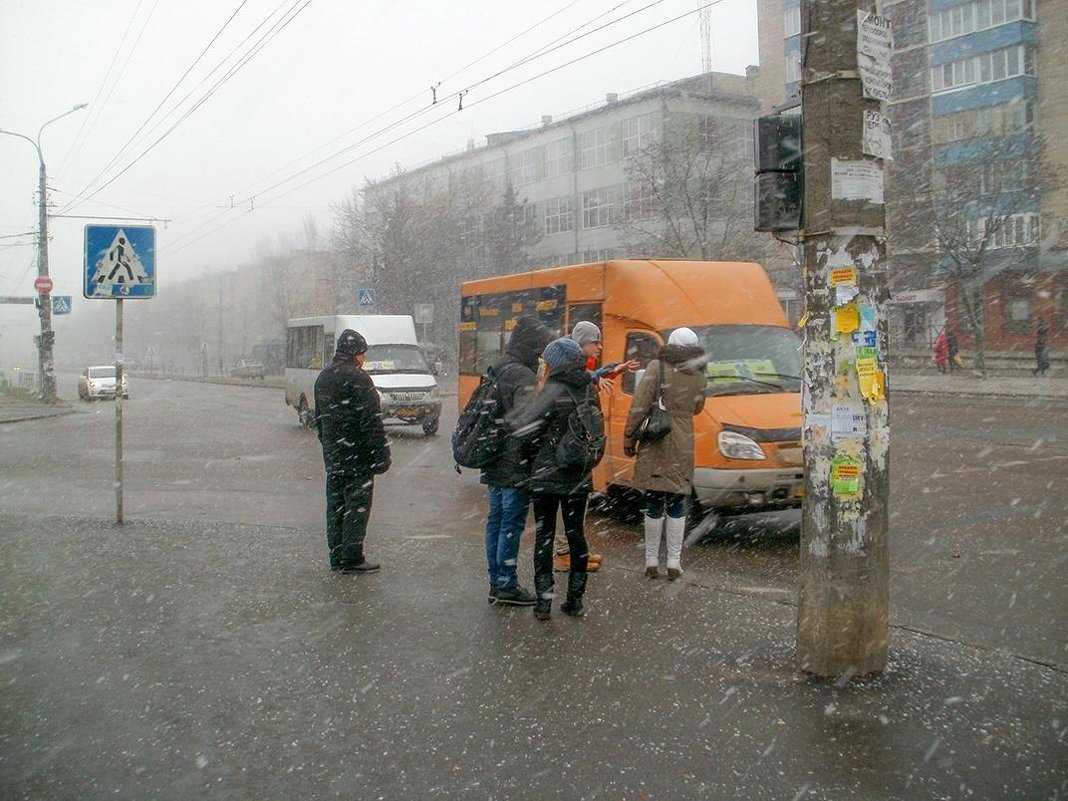 Снежок в городе - Сергей Тарабара