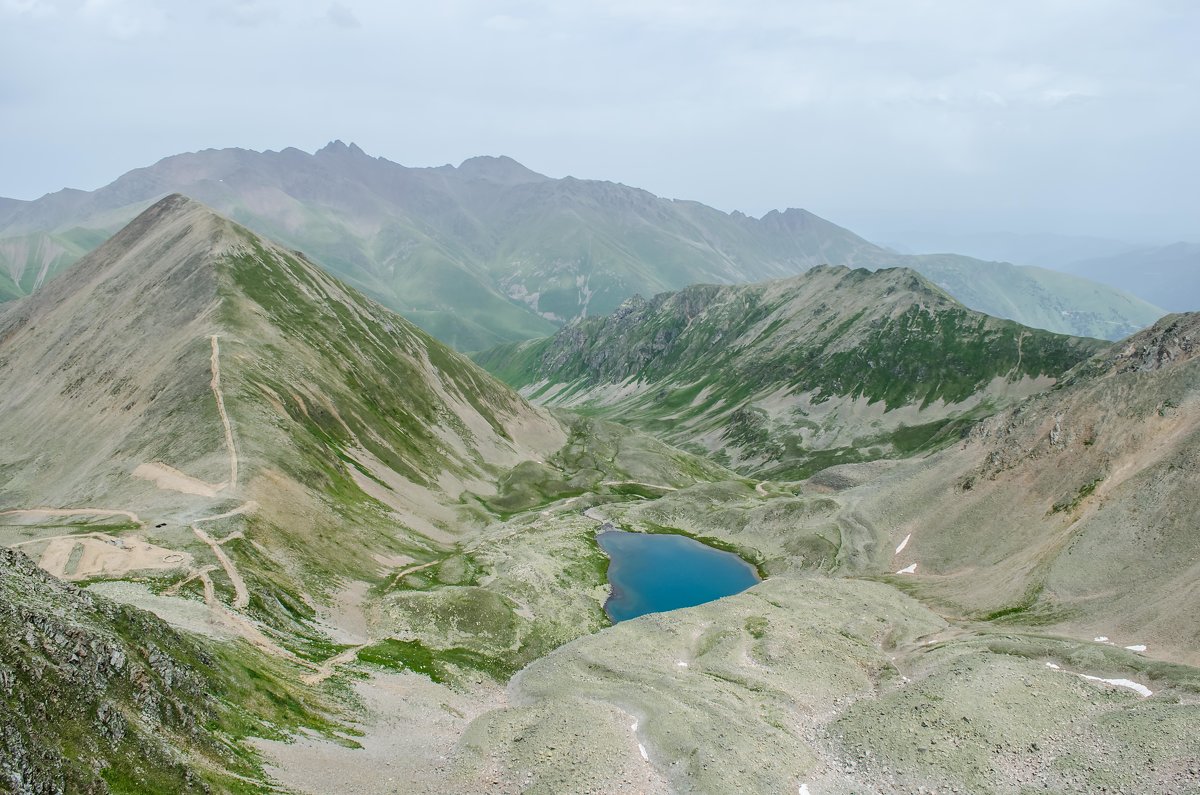 Вид на "Мухинское озеро", с вершины "Шобайдак" - Диана 