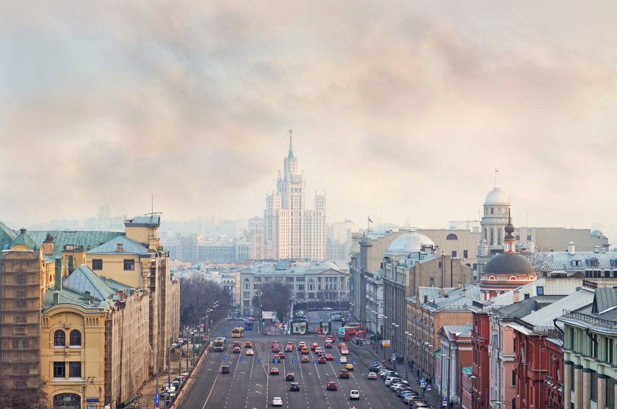 Виды Москвы. Сталинская высотка со смотровой площадки на Лубянке. - Анна (Анка) Салтыкова