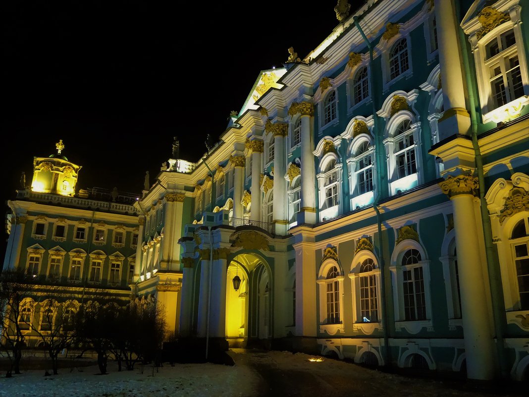 Таинственный свет Зимнего дворца... - Sergey Gordoff