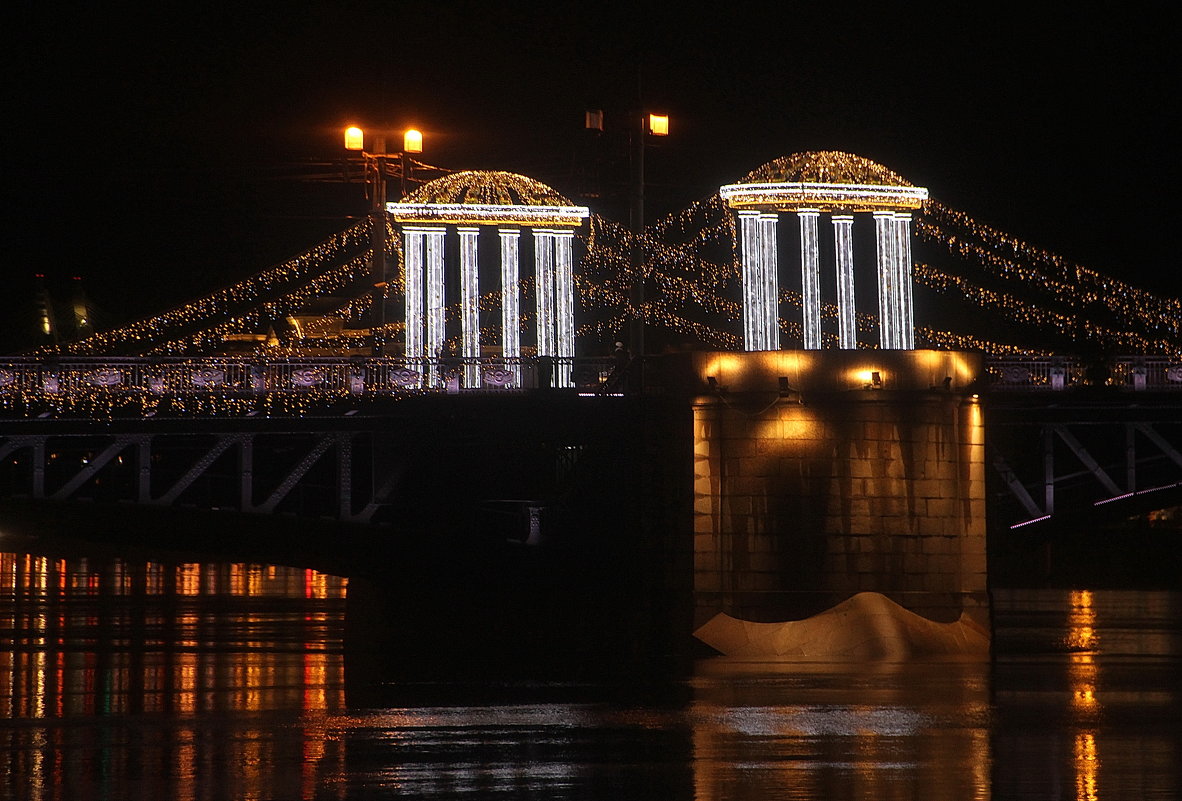 Новогодний наряд Дворцового моста... - Tatiana Markova
