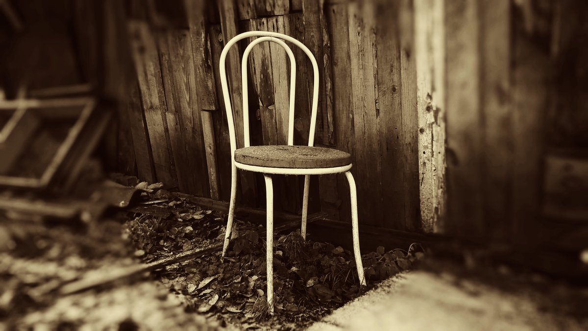 Одинокий стул... - Ирина Гафинец