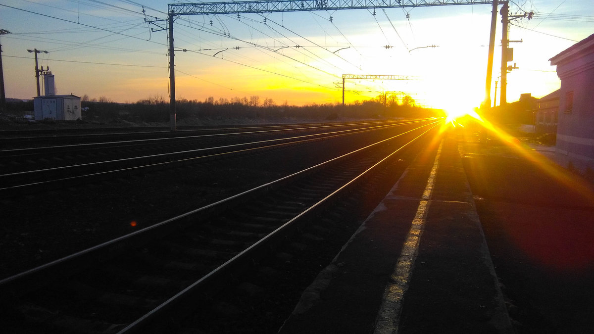 Закат на железной дороге - Евгения Трушкина