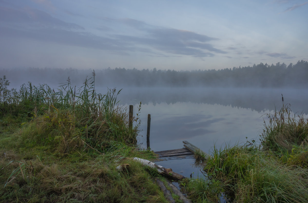 На озере Свято в холодный рассвет. - Igor Andreev