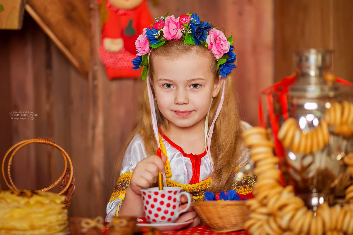 Маленькая русская красавица Иллоночка и широкая масленица - Кристина Беляева