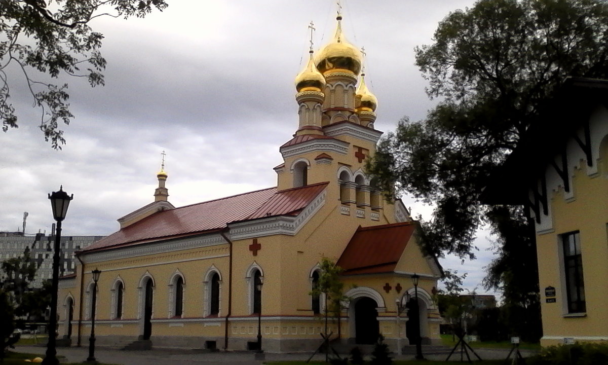 Церковь в усадьбе - Svetlana Lyaxovich