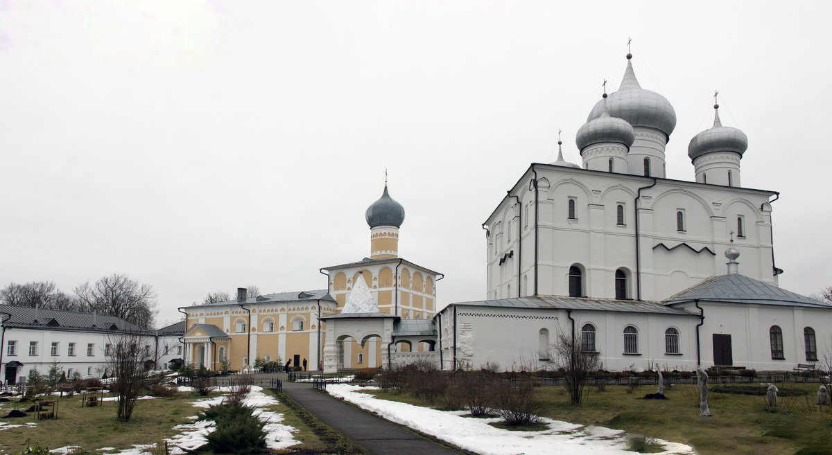 Спасо - преображенский Варлаамо - хутынский женский монастырь - Иван Клещин