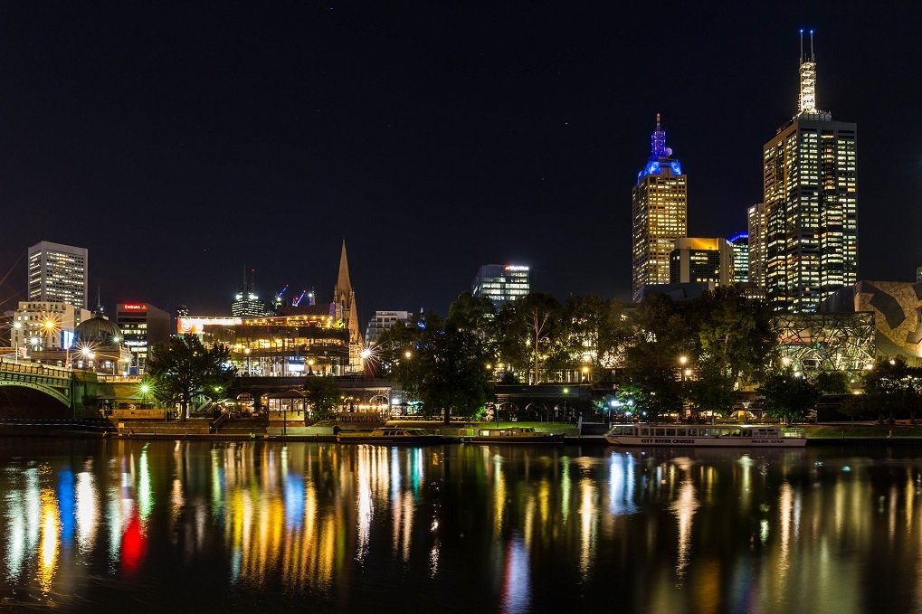 Melbourne at night - Natalia Pakhomova