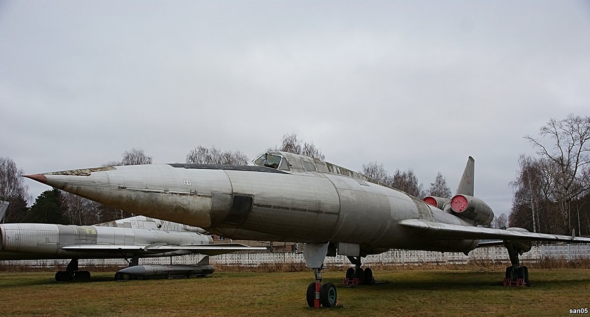 Ту-22 Свехзвуковой дальний бомбардировщик - san05 -  Александр Савицкий