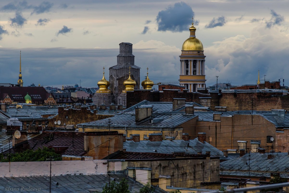 Прогулка по крышам Санкт-Петербурга - Ирина Смирнова