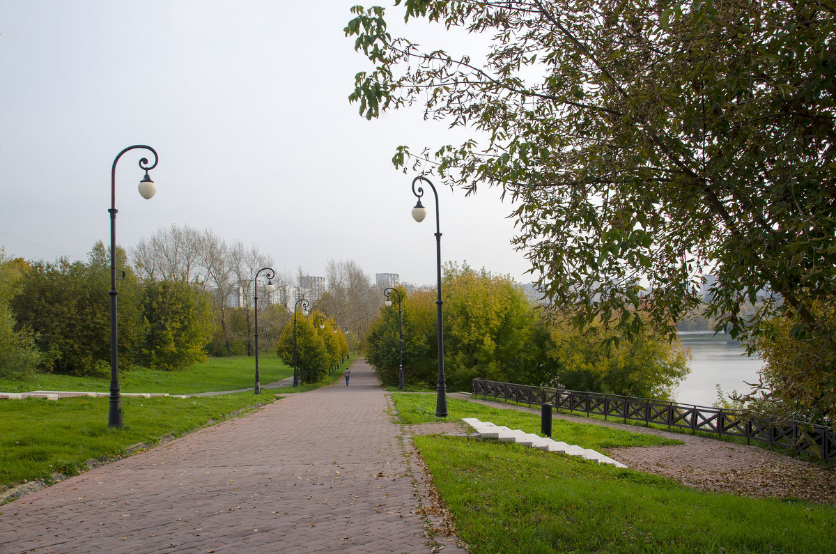 Дорожка в парке - Анатолий Цыганок