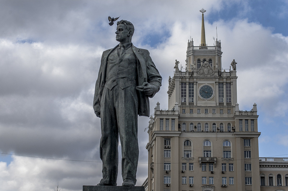 Москва, Триумфальная площадь. Любимый поэт И.В.Сталина. - Игорь Олегович Кравченко