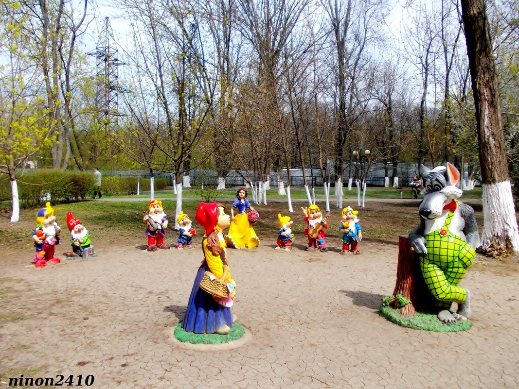 На сказочной полянке - Нина Бутко