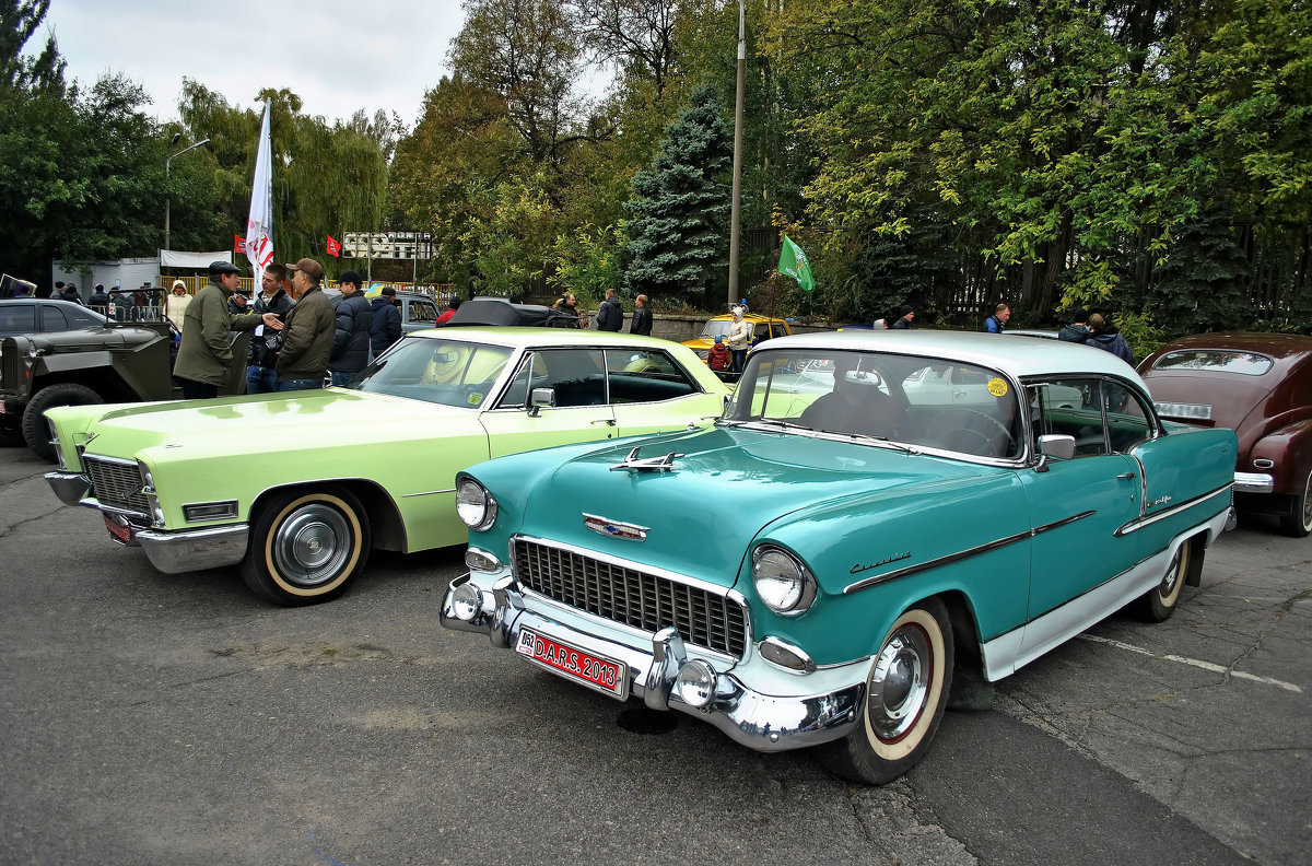 Cadillac & Chevrolet bel air 1956 - Vit 