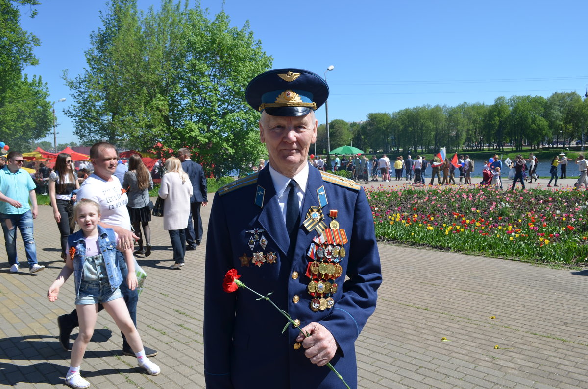 Великие Луки, 9 мая 2018 года, 5-й Бессмертный полк... - Владимир Павлов