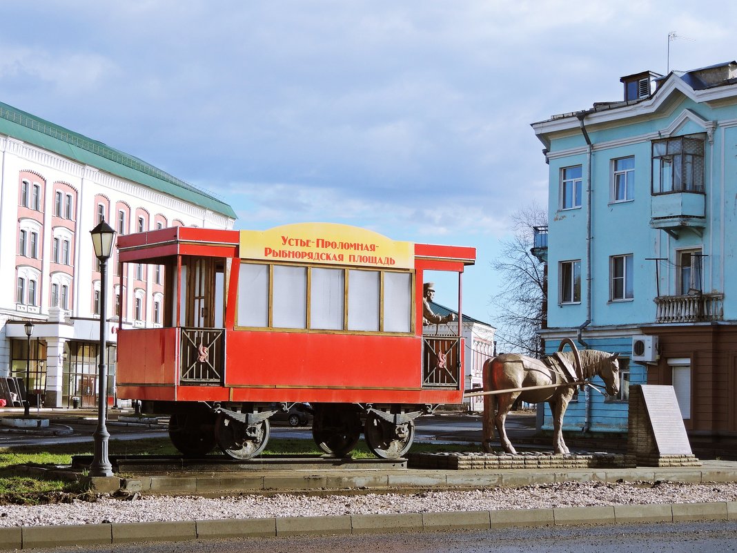 Памятник лошади Петрушке в Казани - Ирина Козлова