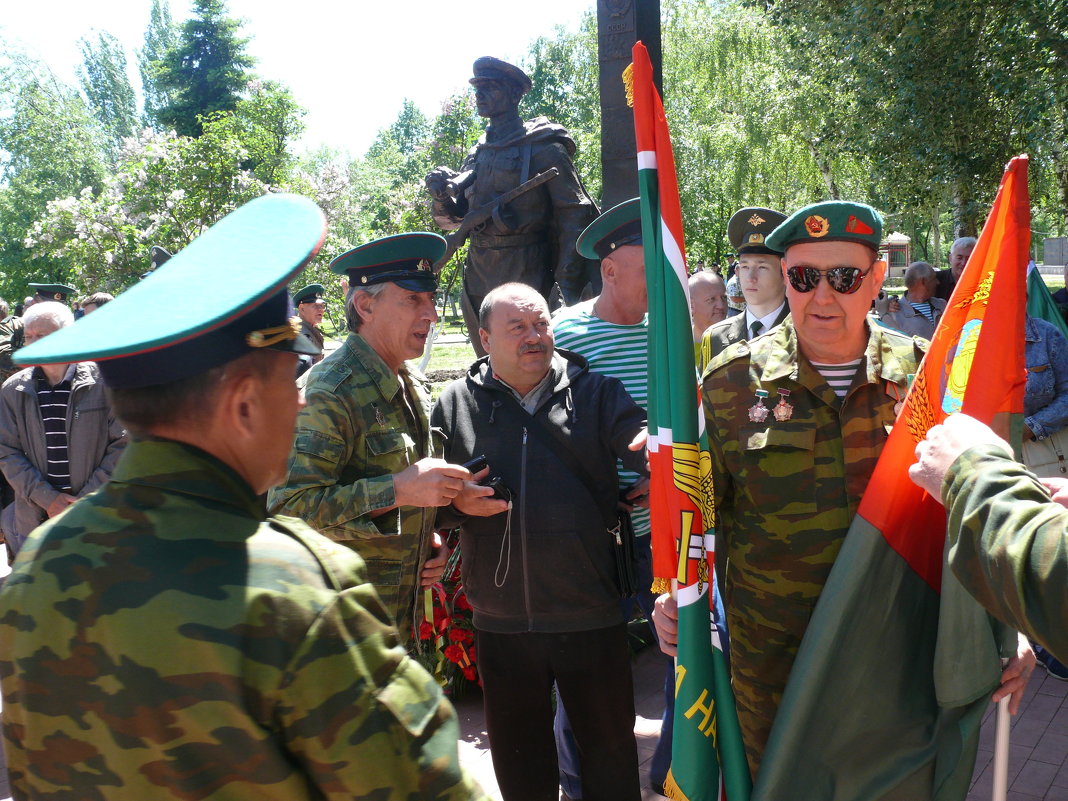 В Самаре установлен памятник пограничникам - Александр Алексеев