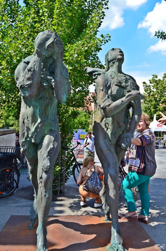Любляна. Скульптура «Изгнание из Рая» - Татьяна Ларионова
