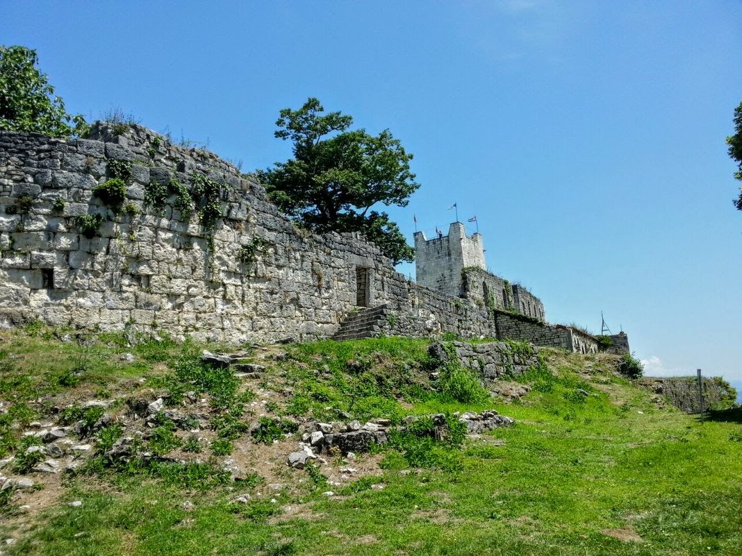 Анакопийская крепость и Анакопийский храм - Tata Wolf