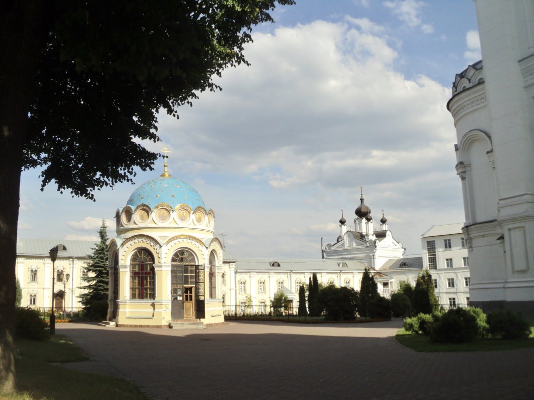 Николо-Угрешский Монастырь (на территории 7 Храмов) в городе Дзержинский. - Ольга Кривых