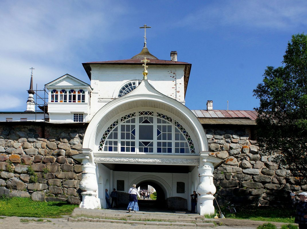 Святые ворота под Благовещенской церковью - Елена Павлова (Смолова)