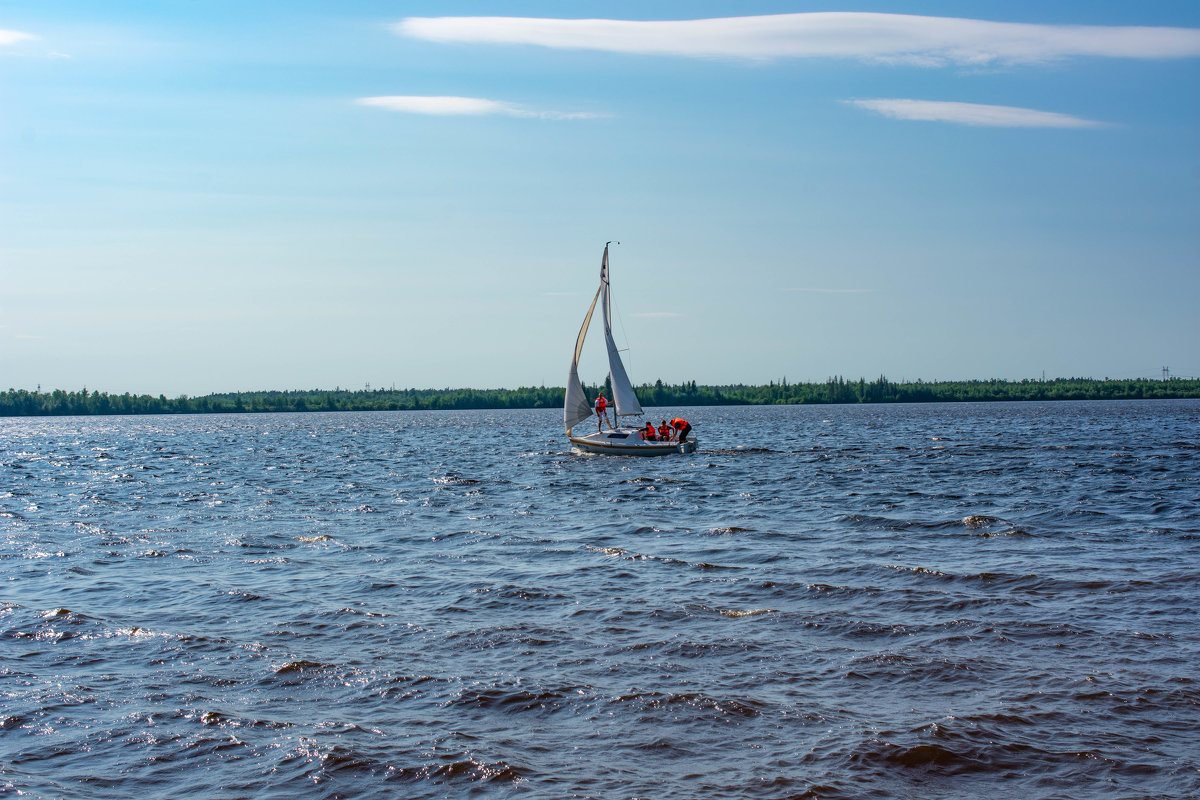 Яхта на озере - Евгений Ветров
