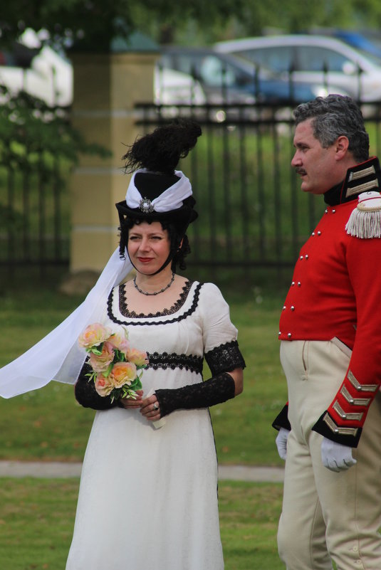 супружеская пара 19 века встречает гостей - Дмитрий Солоненко