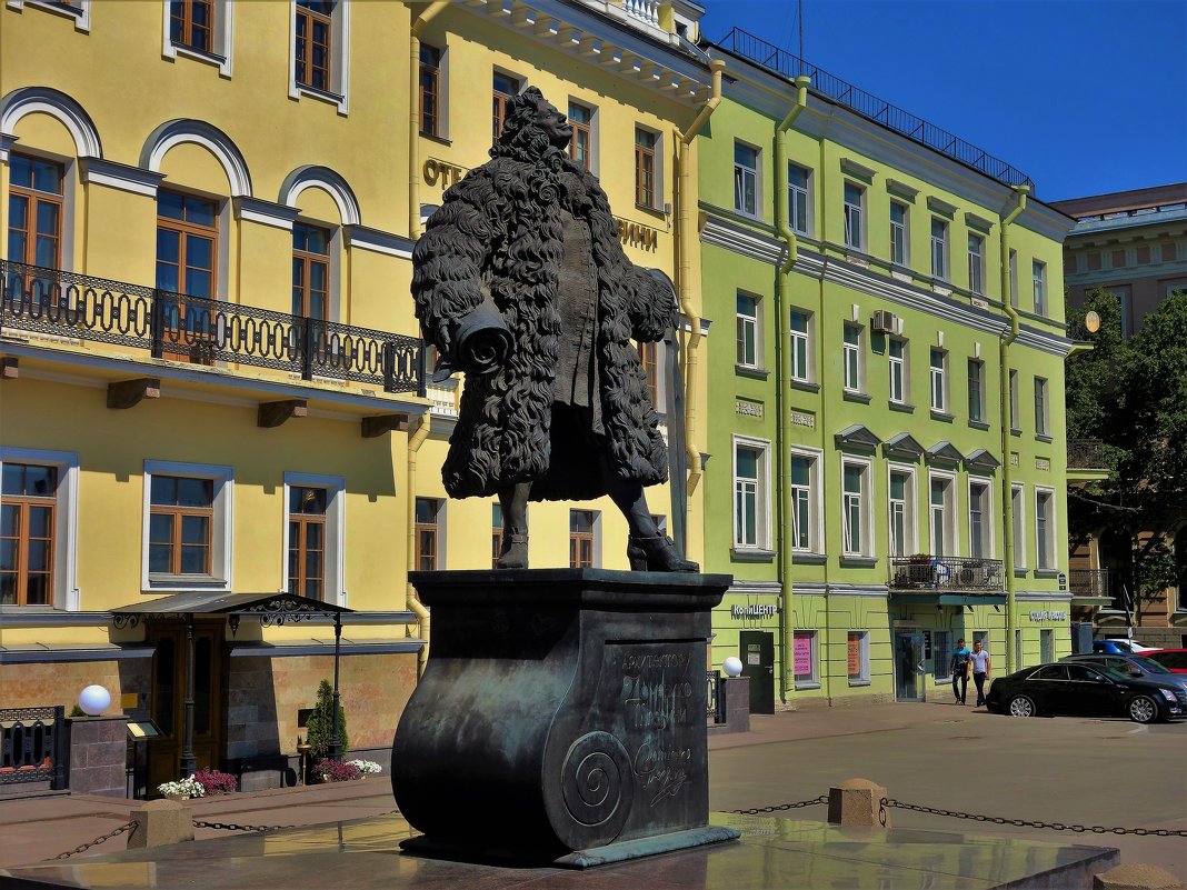 Памятник архитектору Доменико Трезини... - Sergey Gordoff