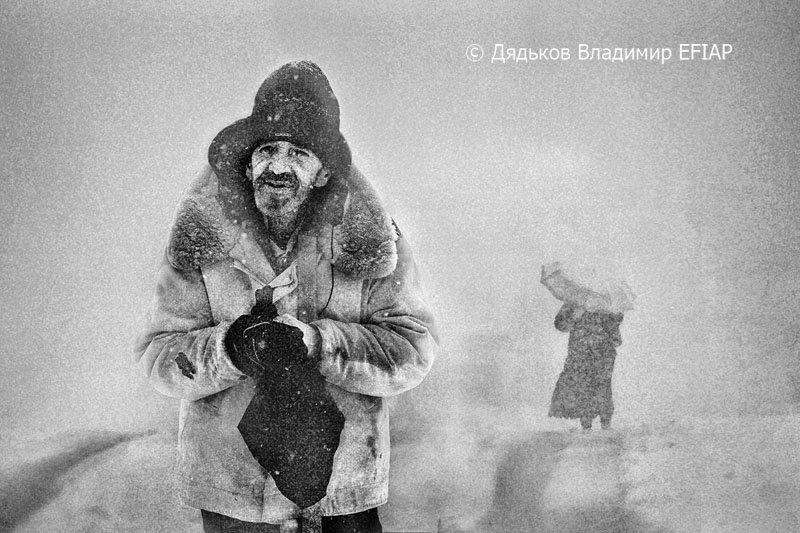 Дворник  снегопад последний романтик - Владимир Дядьков